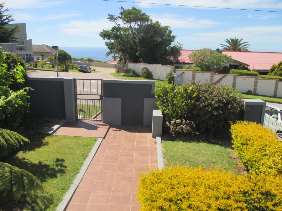 5 Bedroom Property for Sale in Dana Bay Western Cape